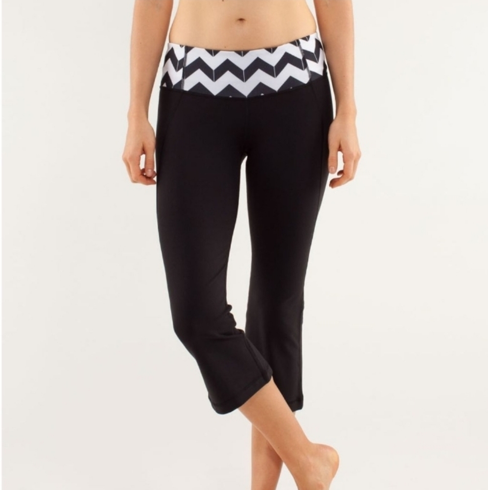 🍋3 for $20 lululemon gather and crow crops